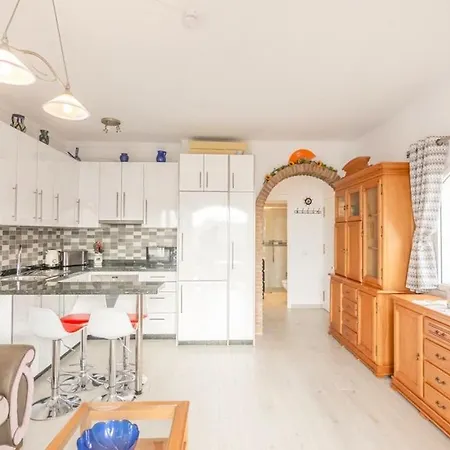 Casita Blanca, Beautiful House With Sea View *